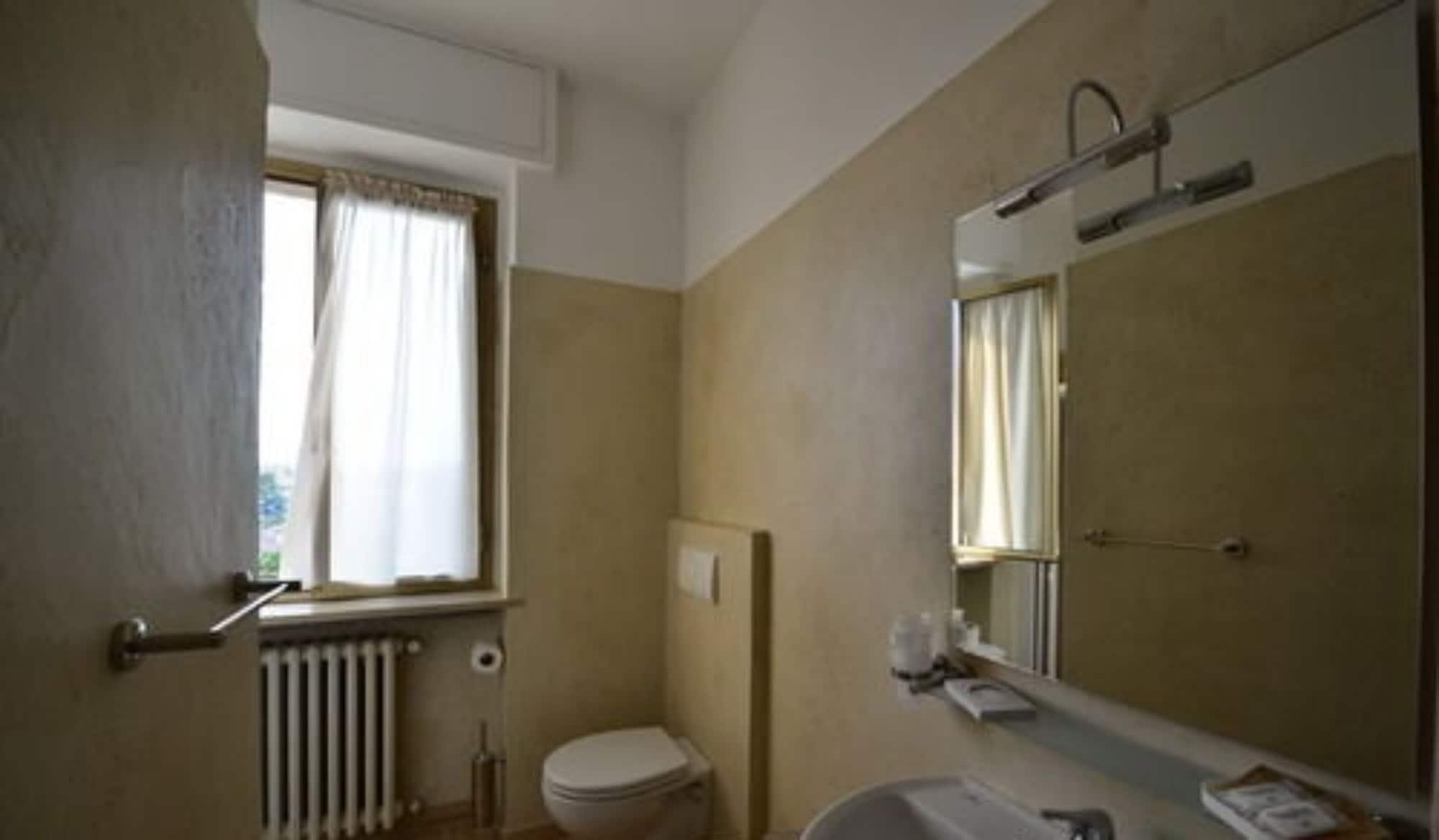 Hotel Bella Peschiera Peschiera del Garda Exterior foto